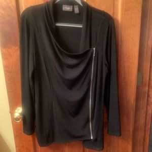 CHICO TRAVELERS, NEW NEVER WORN, Jacket, Black, zip front. EXCELLENT CONDITION.